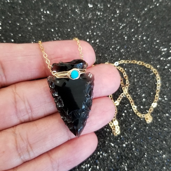 Raw crystal arrow head 14k gold chain necklace - Picture 5 of 8